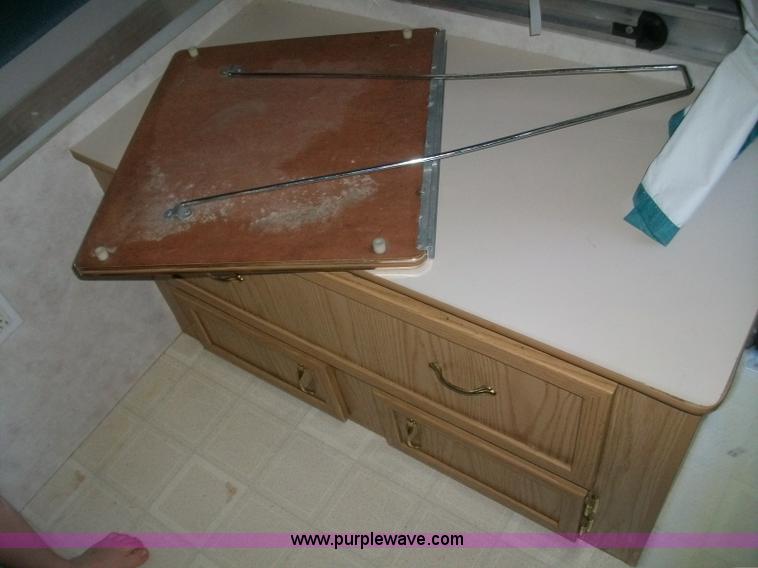 image for item 1016 1995 Coleman Fleetwood pop-up camper