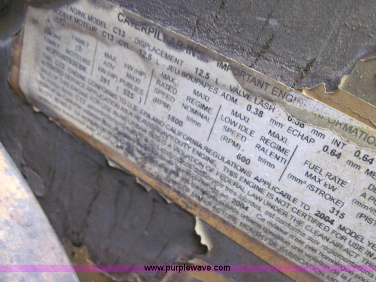 image for item 1270 2005 Kenworth T800B semi truck