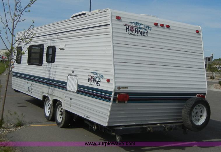 image for item 2216 1995 Damon Hornet 28' pull behind camper