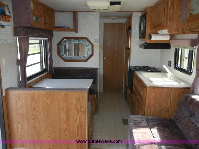 image for item 2216 1995 Damon Hornet 28' pull behind camper