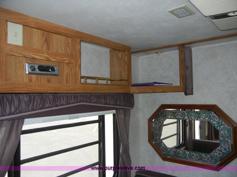 image for item 2216 1995 Damon Hornet 28' pull behind camper