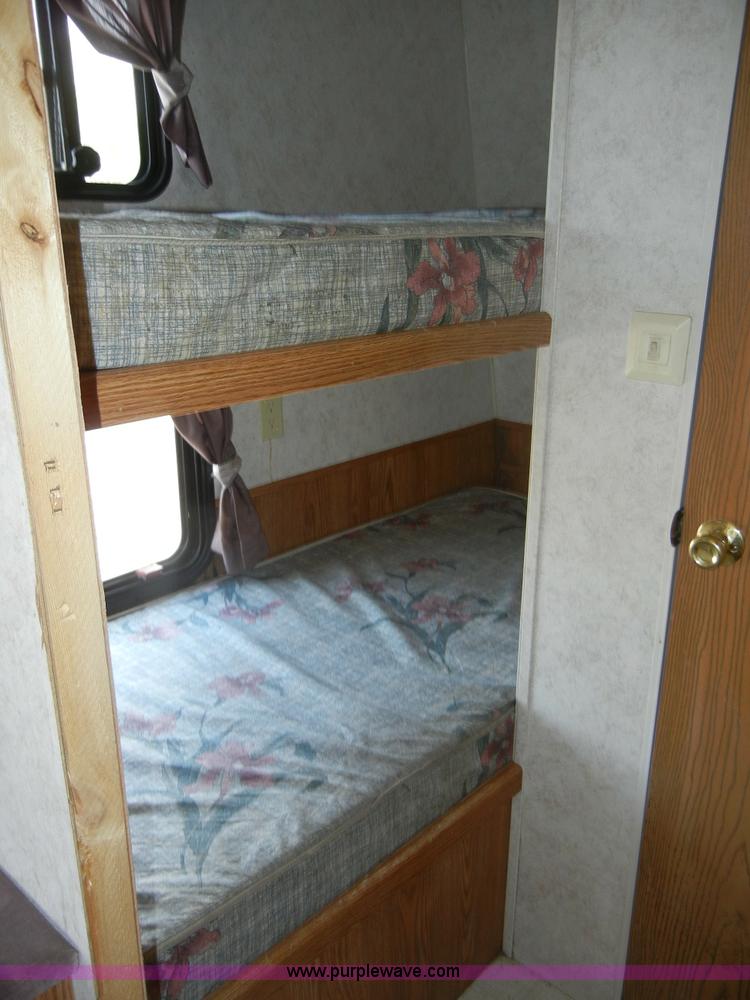 image for item 2216 1995 Damon Hornet 28' pull behind camper