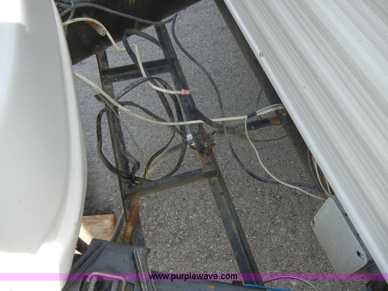 image for item 2216 1995 Damon Hornet 28' pull behind camper