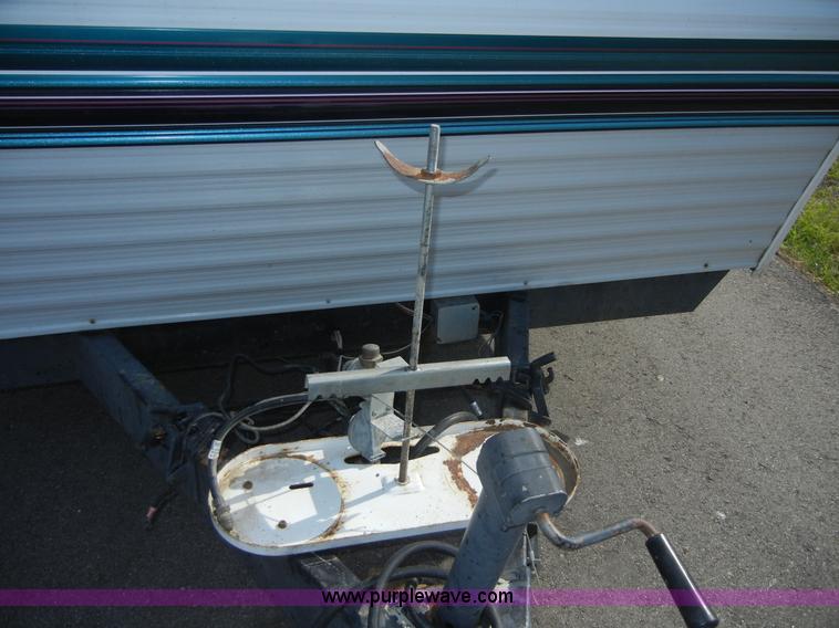 image for item 2216 1995 Damon Hornet 28' pull behind camper