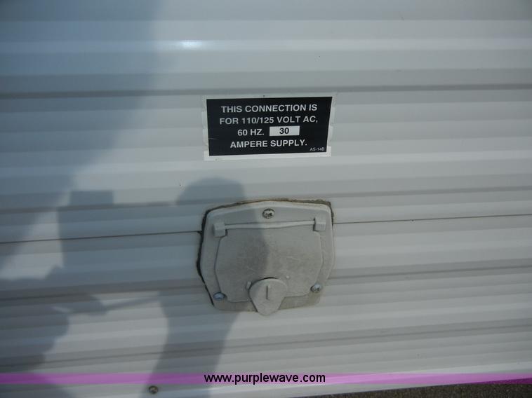 image for item 2216 1995 Damon Hornet 28' pull behind camper