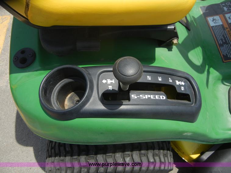 image for item 2229 2008 John Deere L100 lawn tractor