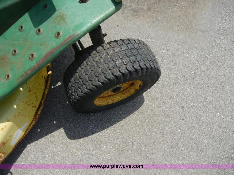 image for item 2231 John Deere R72 riding mower