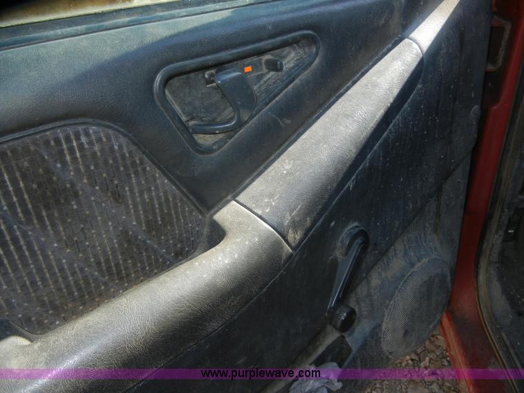 image for item 2246 1995 GMC Sonoma SLS pickup truck