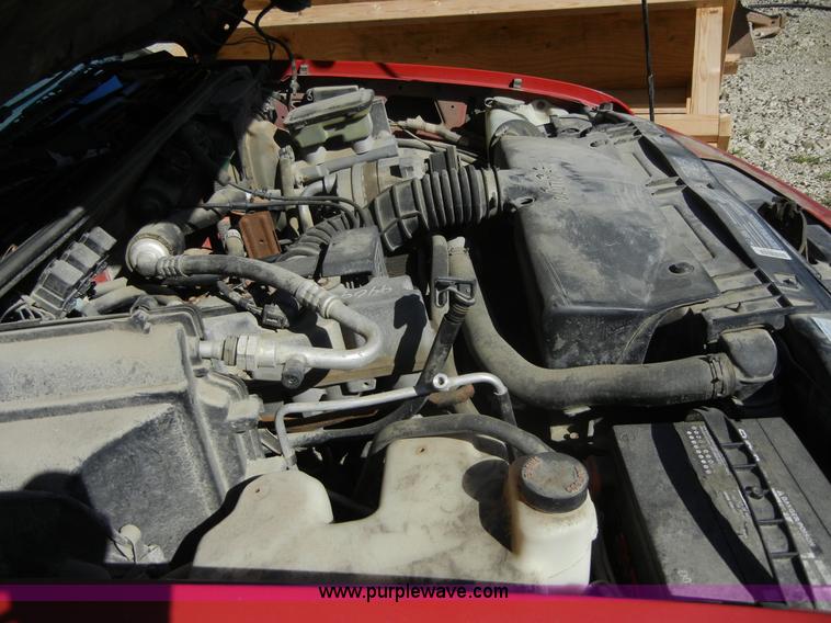 image for item 2246 1995 GMC Sonoma SLS pickup truck