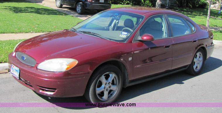 image for item 3458 2004 Ford Taurus SES