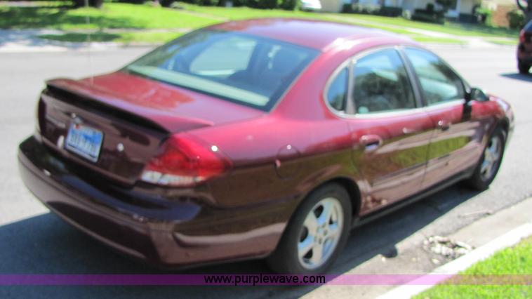 image for item 3458 2004 Ford Taurus SES