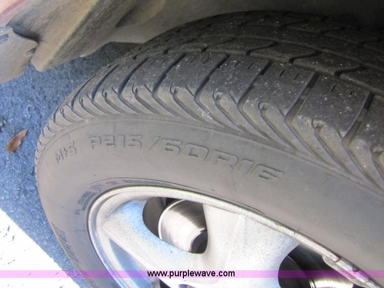 image for item 3458 2004 Ford Taurus SES