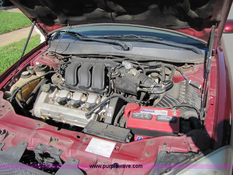 image for item 3458 2004 Ford Taurus SES