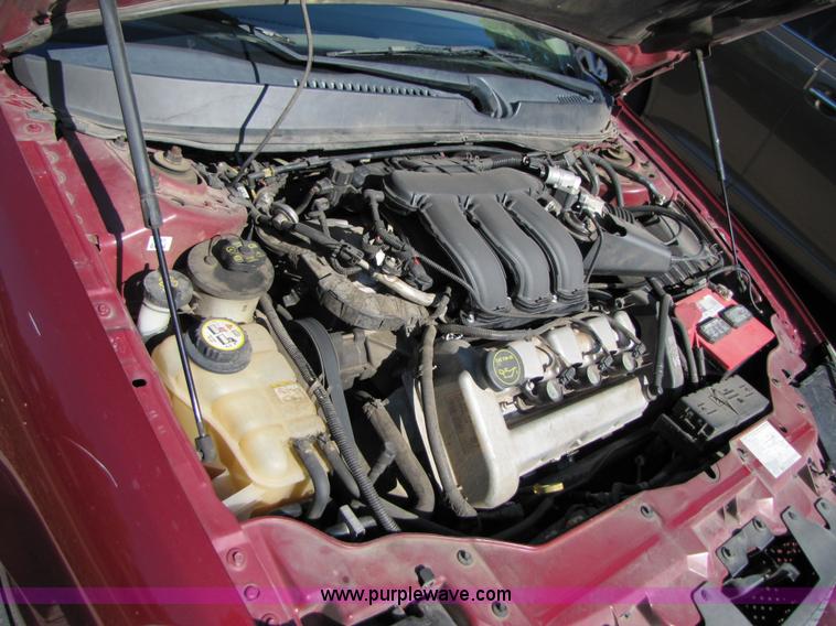 image for item 3458 2004 Ford Taurus SES