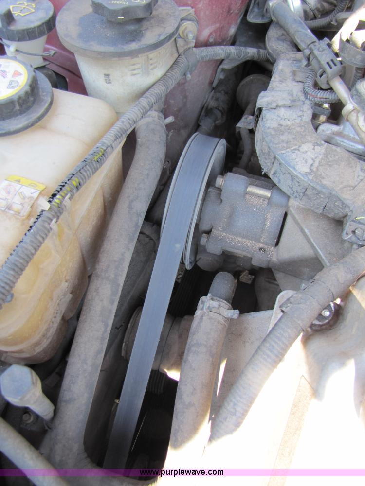 image for item 3458 2004 Ford Taurus SES