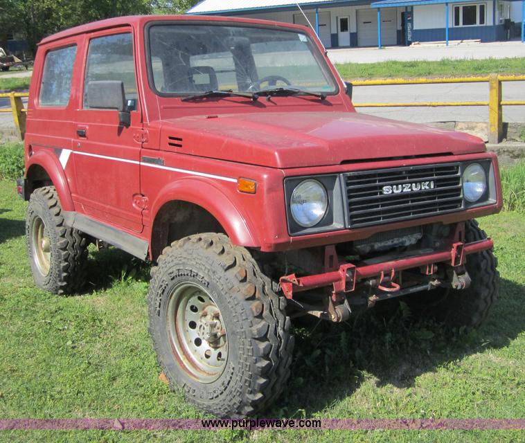 1988 Suzuki Samurai JX SUV in Fredonia, KS | Item 3691 sold