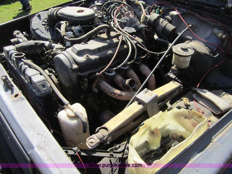 image for item 3692 1987 Suzuki Samurai JX SUV