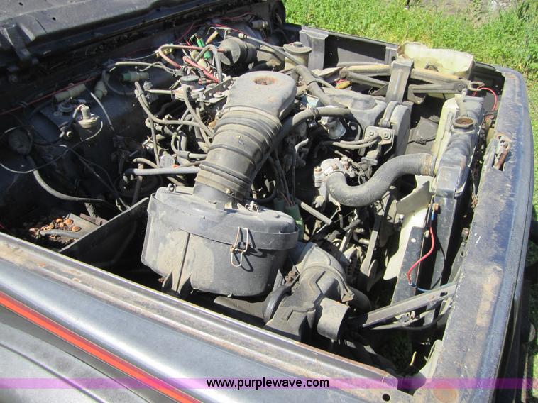 image for item 3692 1987 Suzuki Samurai JX SUV