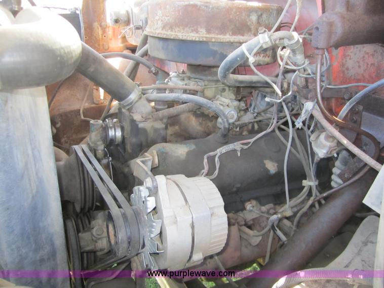 image for item 3693 1973 Chevrolet C65 flatbed rollback truck