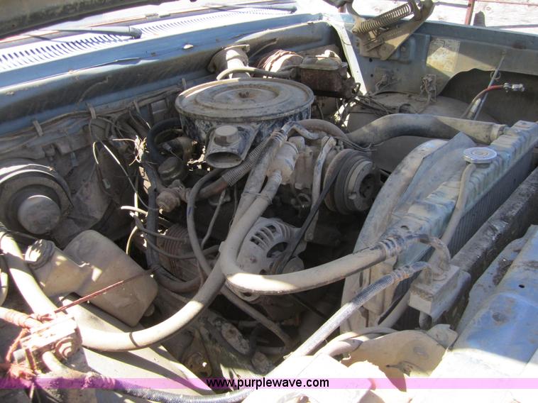 image for item 3694 1984 Dodge D350 Custom pickup truck