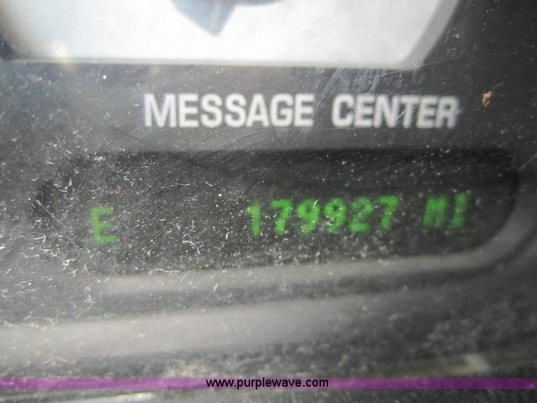 image for item 3699 2003 Mecury Mountaineer SUV