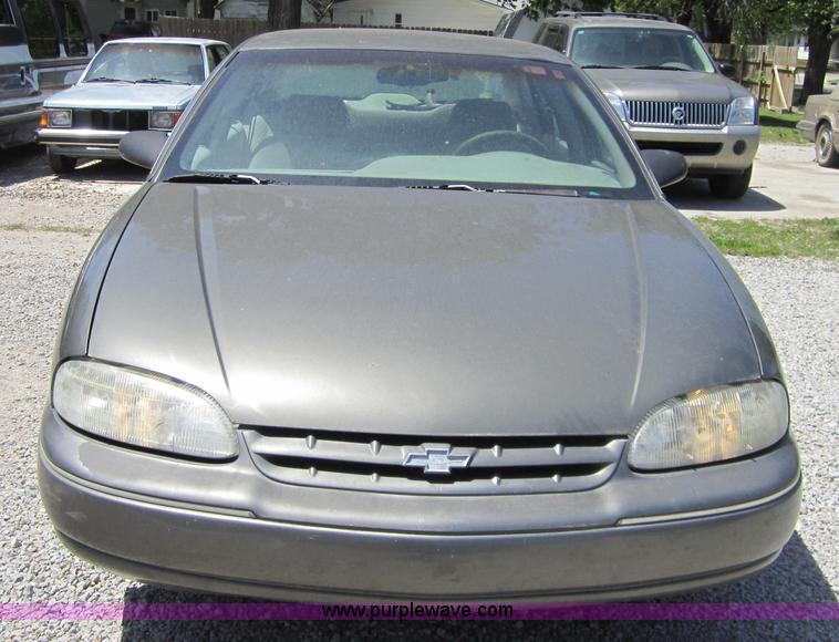 image for item 3700 1997 Chevrolet Lumina