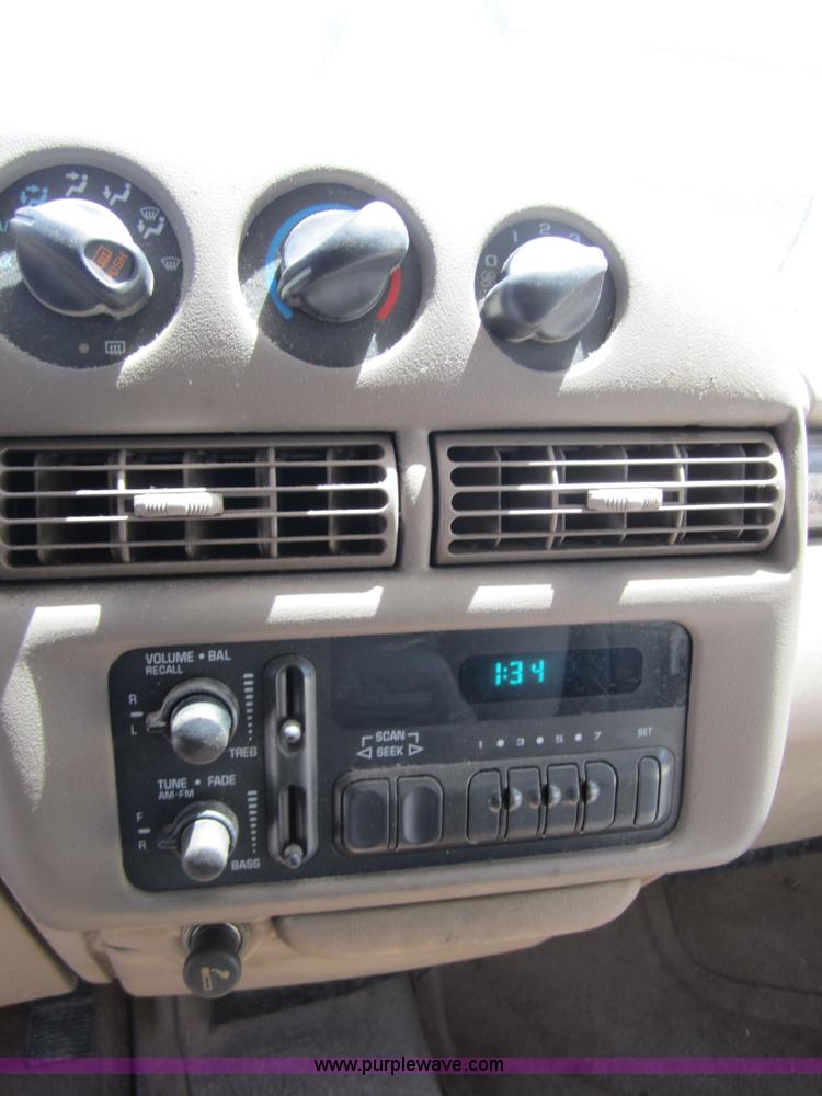 image for item 3700 1997 Chevrolet Lumina