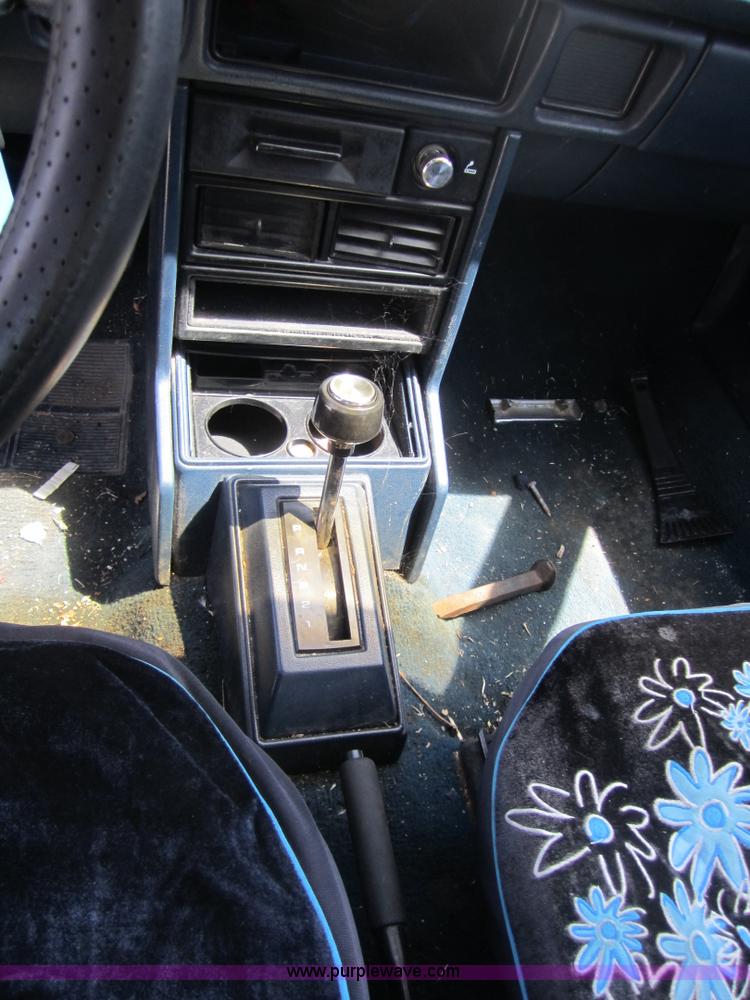 image for item 3701 1987 Dodge OMNI