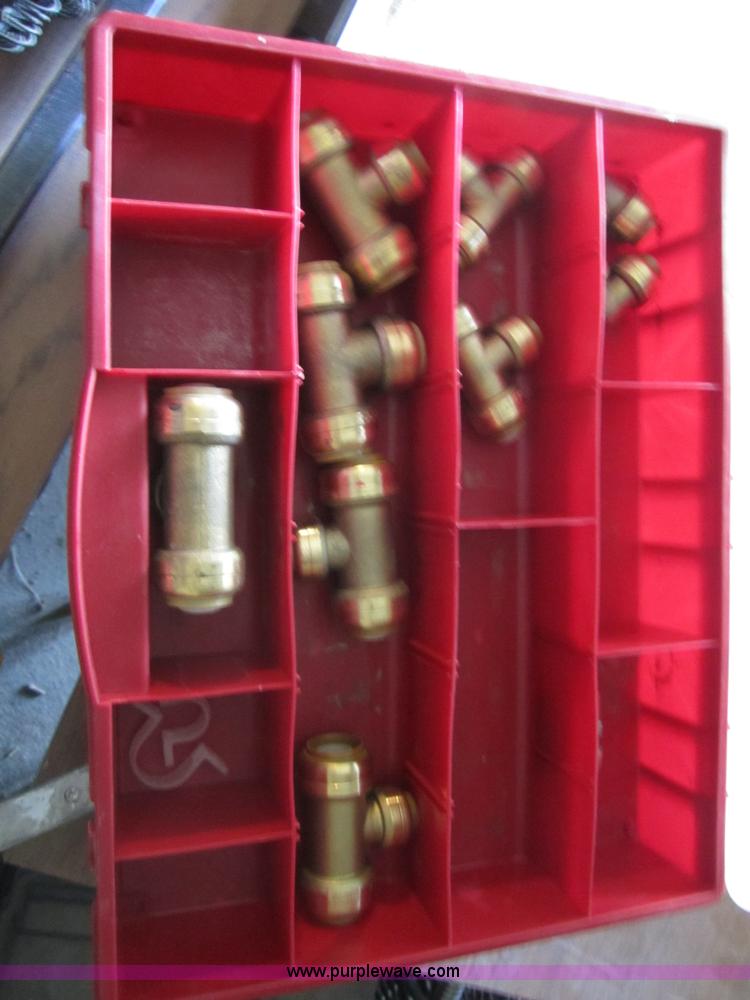 image for item 3706 Assorted tools