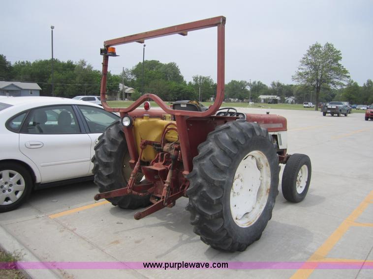 image for item 3708 International 464 tractor