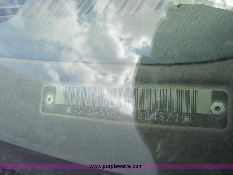 image for item 3867 1993 Chevrolet G30 cargo van