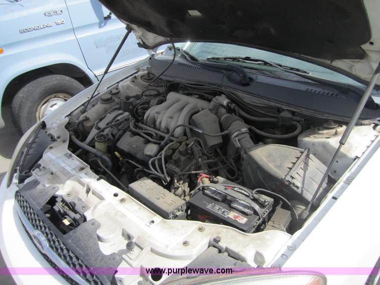 image for item 3869 2000 Ford Taurus LX