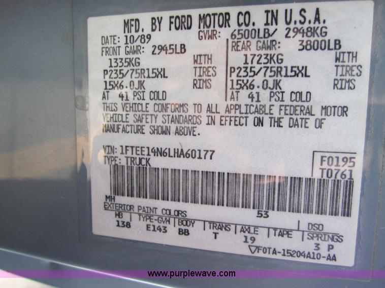 image for item 3870 1990 Ford E150 van