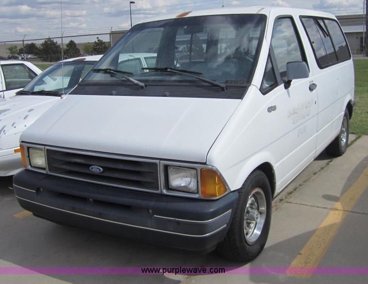 image for item 3873 1991 Ford Aerostar van