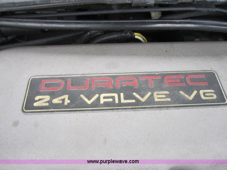 image for item 3877 1996 Ford Taurus LX