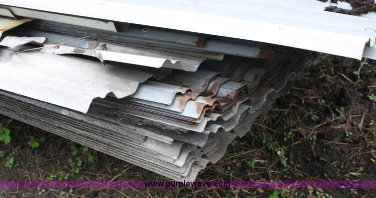 image for item 4714 Approx. 40 sheets of used barn tin