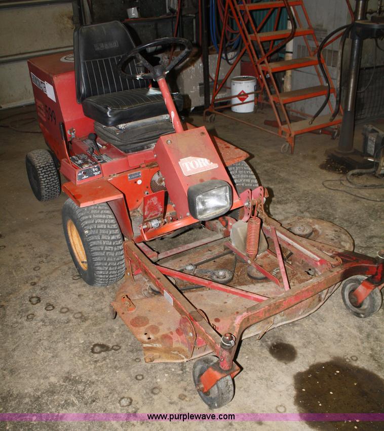 image for item 4722 Toro Grounds Master 2170 lawn mower