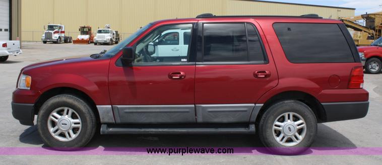 image for item 4780 2004 Ford Expedition XLT SUV