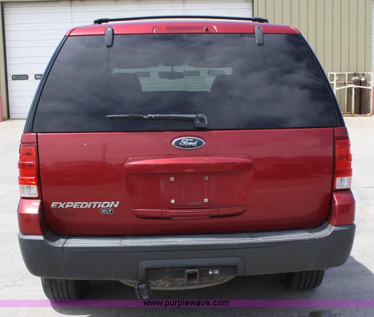 image for item 4780 2004 Ford Expedition XLT SUV