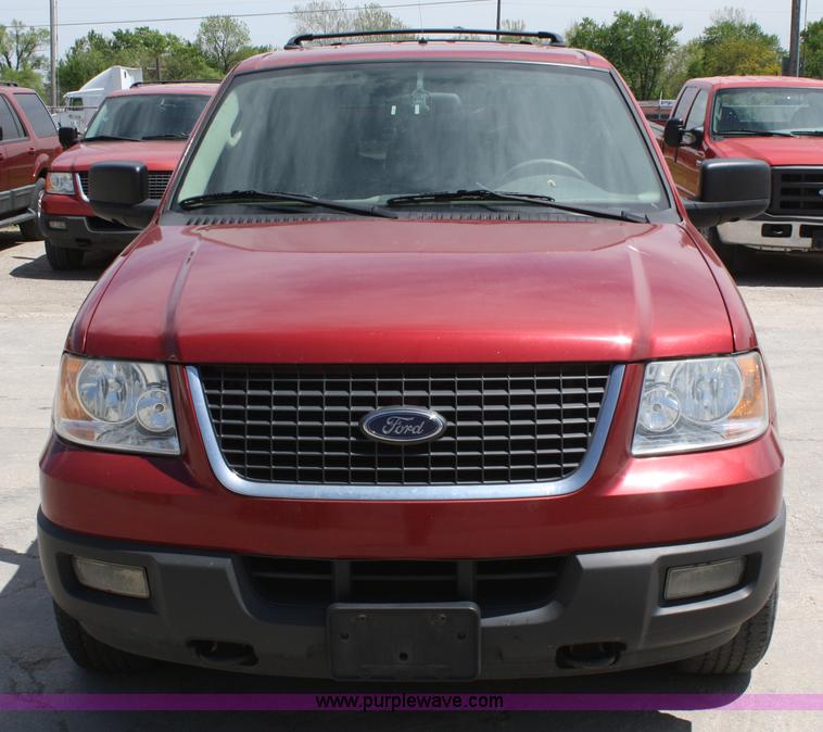 image for item 4780 2004 Ford Expedition XLT SUV
