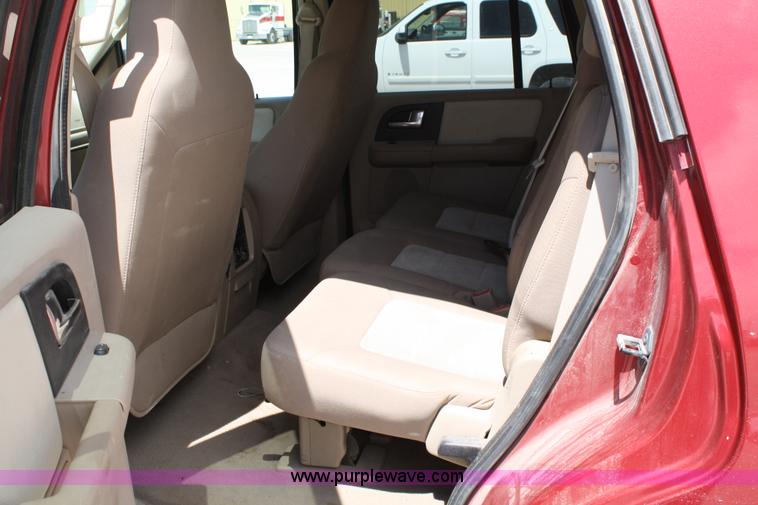 image for item 4780 2004 Ford Expedition XLT SUV