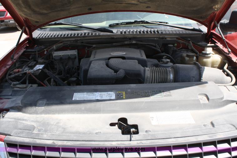 image for item 4780 2004 Ford Expedition XLT SUV