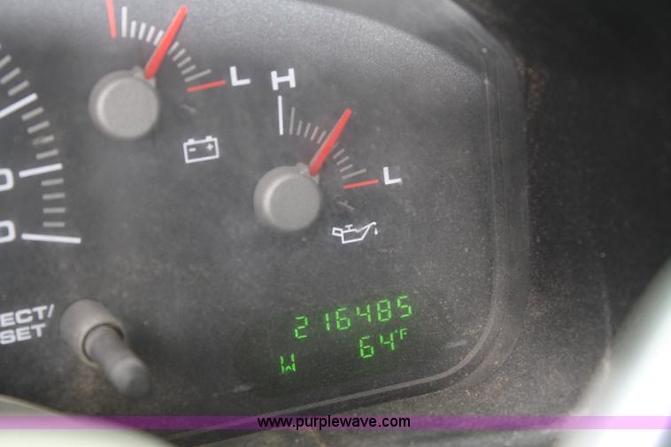 image for item 4781 2003 Ford Expedition XLT SUV