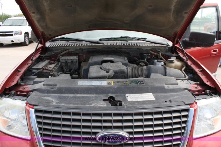 image for item 4781 2003 Ford Expedition XLT SUV