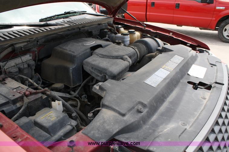 image for item 4781 2003 Ford Expedition XLT SUV