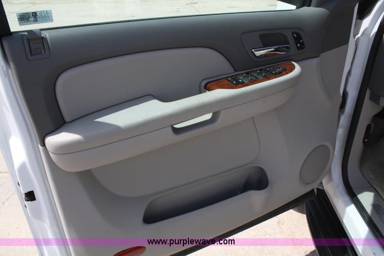 image for item 4783 2007 Chevrolet Tahoe K1500 LT SUV