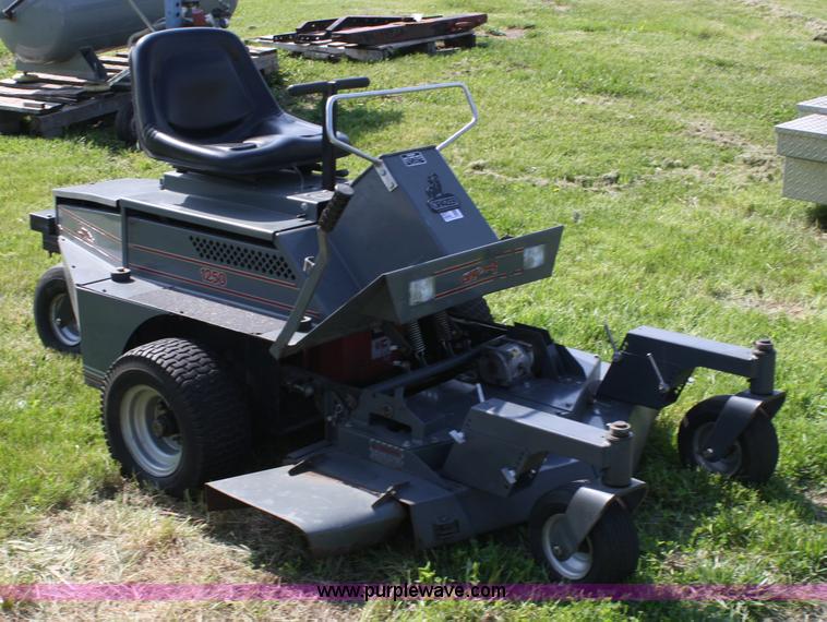 image for item 4975 Grazer 1250 zero turn lawn mower