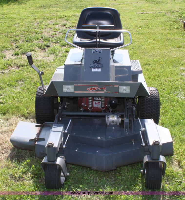 image for item 4975 Grazer 1250 zero turn lawn mower