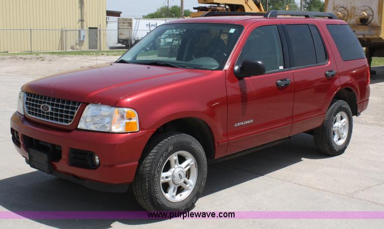 image for item 4986 2005 Ford Explorer XLT SUV