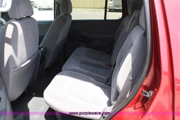 image for item 4986 2005 Ford Explorer XLT SUV